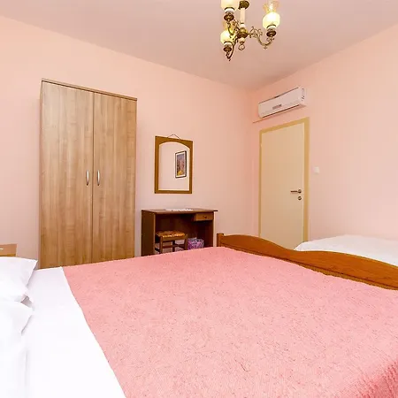 Vinko Apartment Trogir