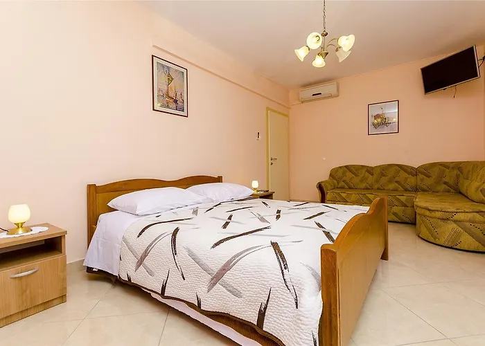 Vinko Τρογκίρ