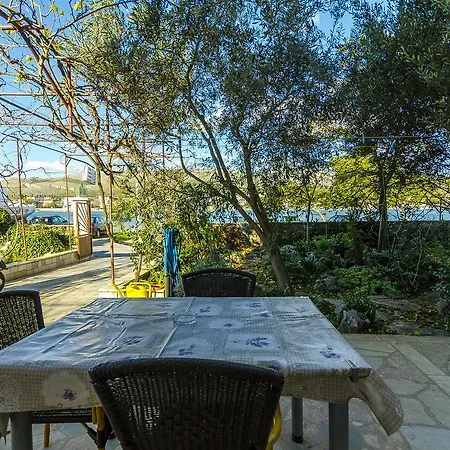 Vinko 公寓 特罗吉尔